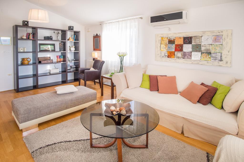 Apartment Ivana 2435 Malinska Esterno foto